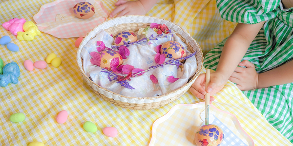 Egg-citing Easter Fun: DIY Dried Flower Decoupage Eggs